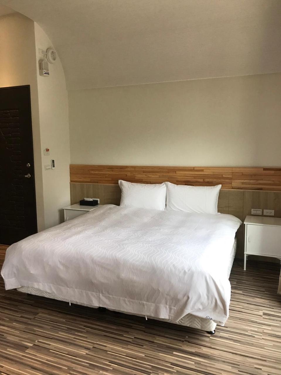 Ruo Shui Hotspring Hotel Jiaoxi Esterno foto